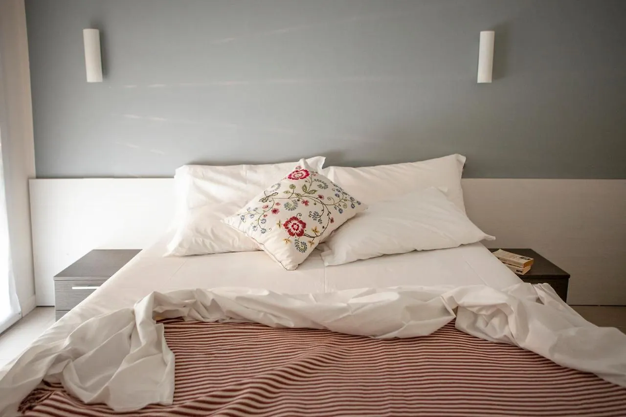 Residence Sunrise Cesenatico 2*,